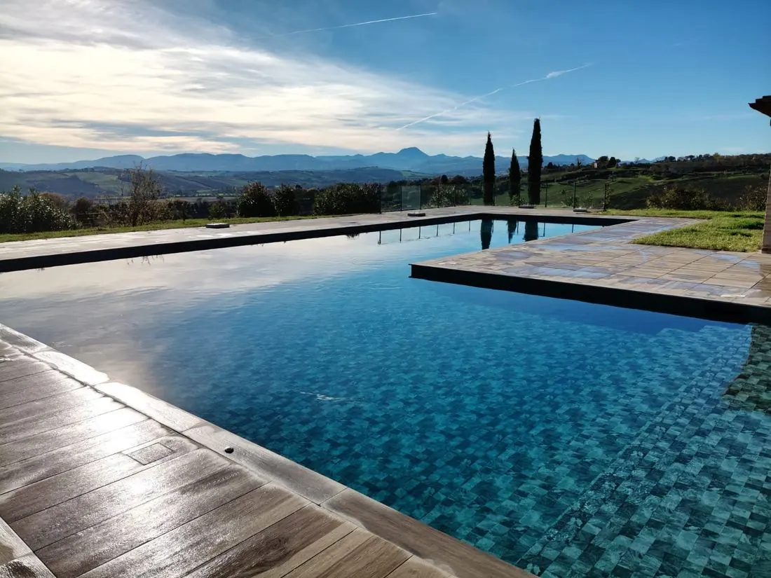 Poolside detail